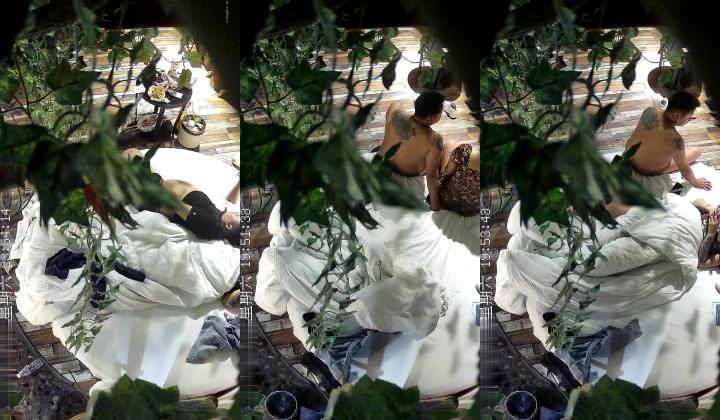 安防精品 异域风情像迪丽热巴的美女被男友开发调教