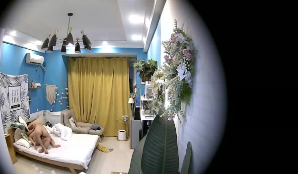360新台酒店式寓所摄像头偷拍大叔和情人偷情舔逼热身女女上位啪啪