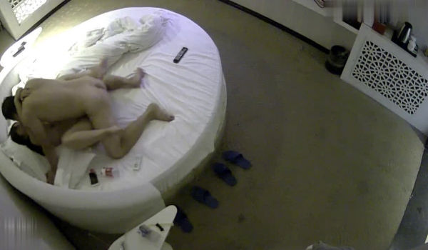 【360酒店】老猪台男女激情释放，一夜五次郎