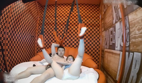 360水滴摄像头偷拍-邪恶的剩女上司色诱骑坐小胖哥的大鸡鸡不是一般的骚啊 还会转动会转弯