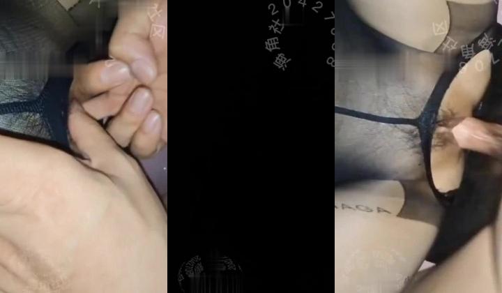 大神和瑜伽健身婊嫂子超强乱伦记录~穿上真空无内包臀裙配黑丝简直骚出天际水声噗噗的