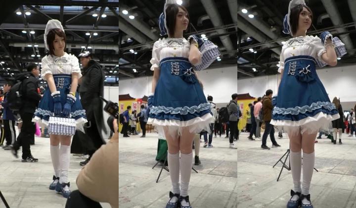 漫展会上尾随清纯可人美少女,光洁平滑的无毛小嫩穴把粉色内裤塌湿了