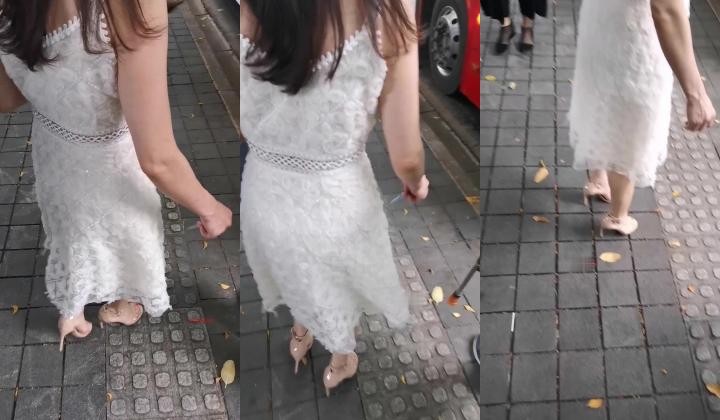 YC商场偷拍系列夏日炎炎偷拍各种清凉裙底 白色连衣裙气质美女热得连内裤也没穿就出门