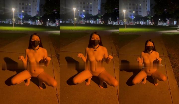 《重磅炸弹 无水首发》极品露脸反差清纯正妹！推特网红白虎_YL私拍~喝尿道具调教肛交3P户外露出