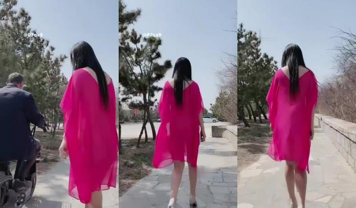 【新奇刺激女神露出】超极品反差女神『浅浅』露出界天花板 带狐狸尾巴极限户外公众场所露出 性感女神