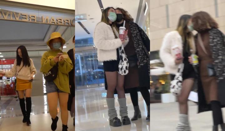 大神商场尾随偷拍美女裙底风光 ️UR级！黑丝骚货不穿内裤跟妈妈逛街+两位眼镜小姐姐透明蕾丝内性感