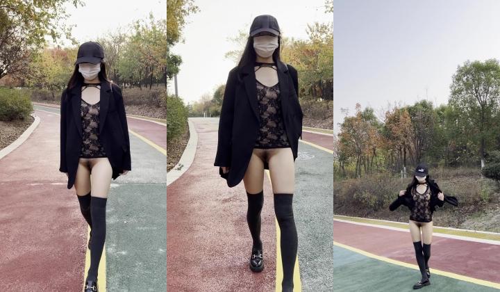 女神福利，推特极品身材长腿露出娇淫妻【傲娇小仙女】最新私拍，洗澡户外露出一字马放尿销魂紫薇淫语挑