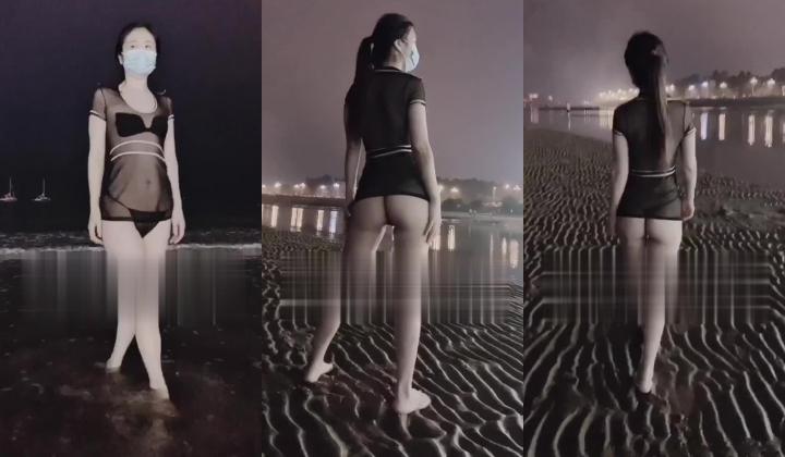 推特极限露出，长腿女神【浅浅GI9ZA】订阅，人前，公共场合，各种社死露出，诱惑农村老头