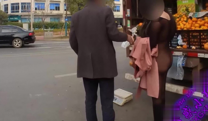 天花板级别露出绿帽人妻狂人【性感小猫咪】