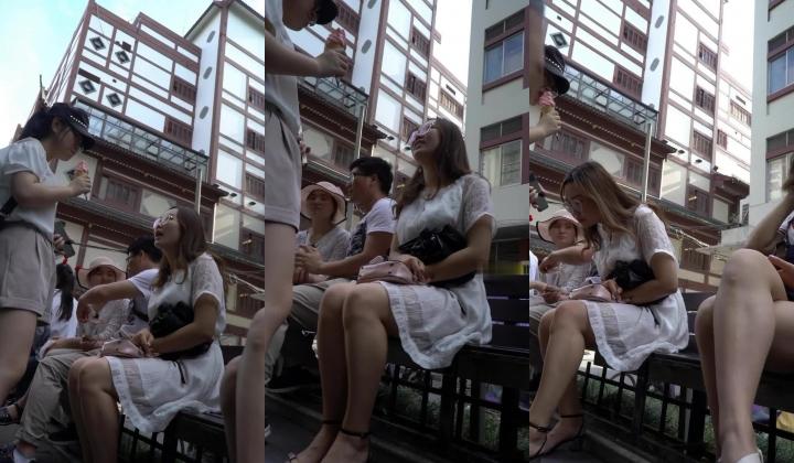 外滩景区尾随白裙黄内眼镜美女,透过丰腴的臀沟隐约看到唇缝边了