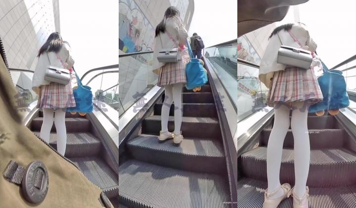 作死CD大神无人后继电梯楼梯尾随跟踪广角撩裙偸拍多位小姐姐裙底发现迷你裙无内骚女太牛逼了