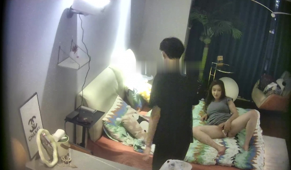 酒店偷拍 ️眼镜屌丝男穿着衣服爆操高颜值E罩杯女神